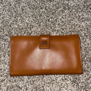 Brown Tory Burch clutch wallet
